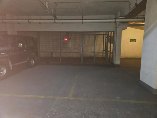 Se Vende Estacionamiento En Las Condes