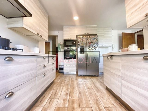 Linda Casa En Venta Estilo Ingles En Condominio