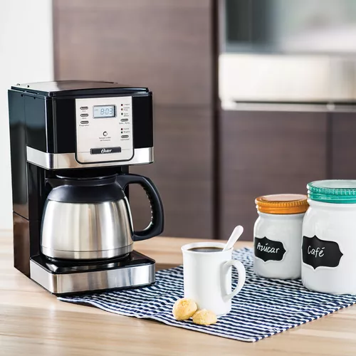 Cafetera Oster Programable de 8 tazas en Acero Inoxidable