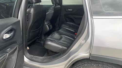 Jeep Cherokee 3.2 Limited at 3.2 4x4 modelo 2015