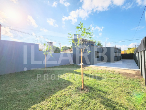 Imperdible Casa A Estrenar Sobre Calle Tucumán