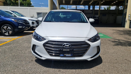 Imagen 2 de 15 de Hyundai Elantra 2018 2.0 Gls Premium At