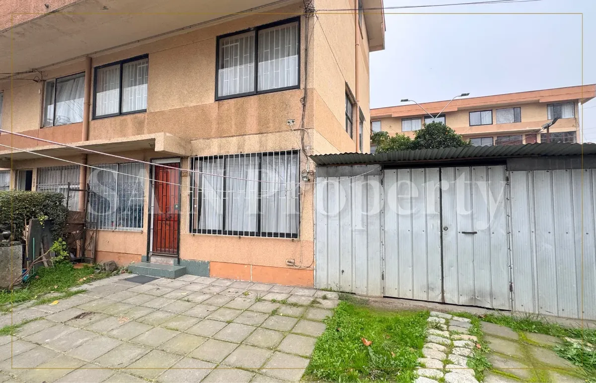 Imagen 2 de 15 de Depto Dúplex 3d Con Patio Y Estacionamiento En El Centro