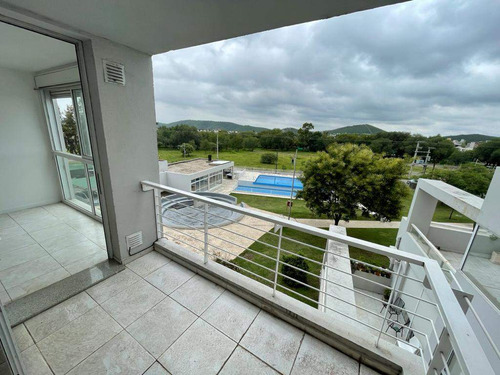 Venta Departamento De Tres Dormitorios Con Balcón En Jardines De La Estanzuela