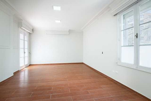 Gran Sala Iluminada (87267)