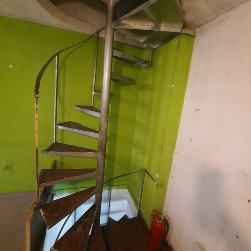 Imagen 7 de 17 de Alquiler De Local Comercial - Microcentro - Sin Conexion A Gas