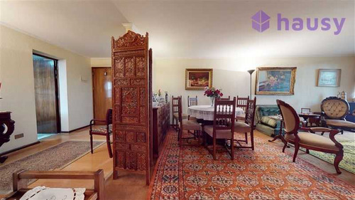 Tour Virtual // Av. El Bosque Sur (71809)