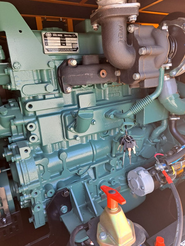 Generador De Luz Nueva G40f De 40kw Pesatto Con Transfer
