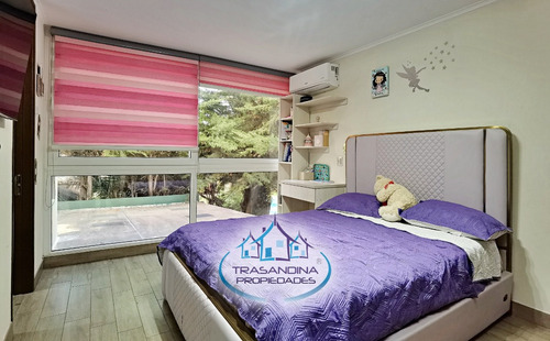 Vende Casa Amoblada 3d 4b 2e - Sector Peñalolén - Santiago