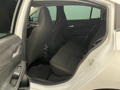 Chevrolet Onix plus 1.0 Lt 4p