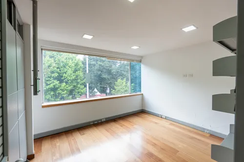 Oficina En Arriendo/venta En Chico Norte. Cod A1105064