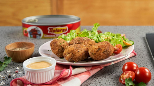 Sardina Dolores En Salsa De Tomate 425 Gr