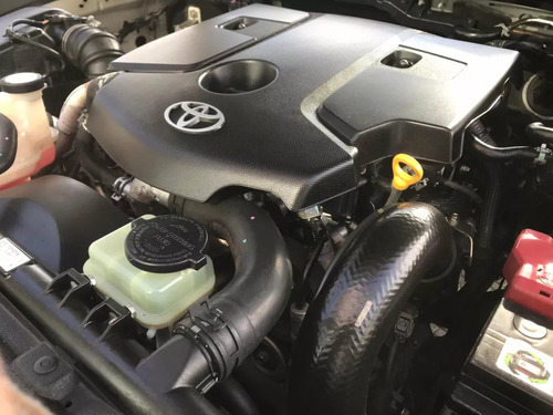 Imagen 20 de 24 de Toyota Hilux 2.8 Cd Srv 177cv 4x4 Mt2017