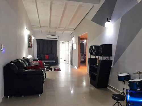 Imagen 3 de 14 de Casa En Venta Urb. Los Olivos, Carretera Vía La Toscana