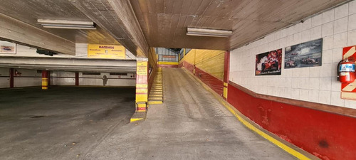 Imagen 7 de 12 de Local Comercial 1234 M² En 2 Plantas C/ Rampa Para Autos - S.justo (ctro)