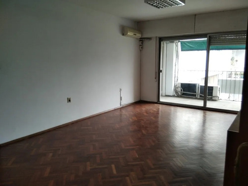 Imagen 3 de 14 de En Venta Aptos Frente Plaza Cagancha !