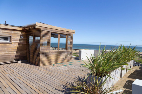 Casa En Venta 5 Dor, Vista Al Mar, Piscina