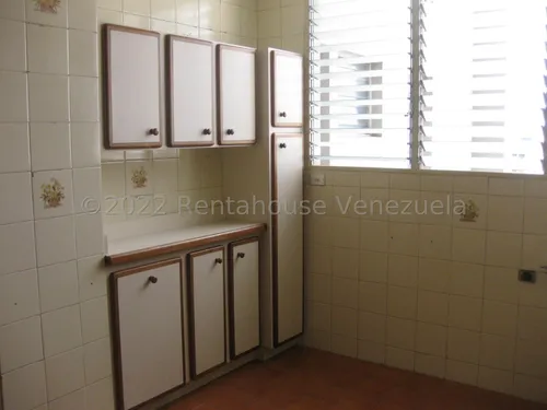 Apartamento En Venta La Urbina