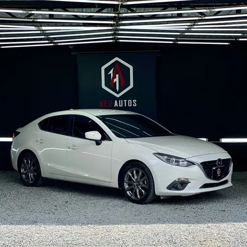 Mazda 3 2.0 Touring mecánico