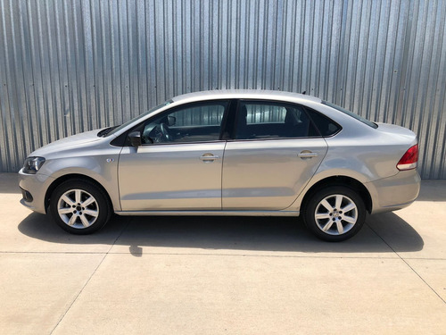 Imagen 2 de 15 de Volkswagen Vento 2014 1.6 Highline Mt