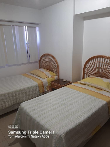 Imagen 18 de 30 de Apartamento Vacacional Orilla De Playa Vista Al Mar Costa Azul Edificio Esparta Suites