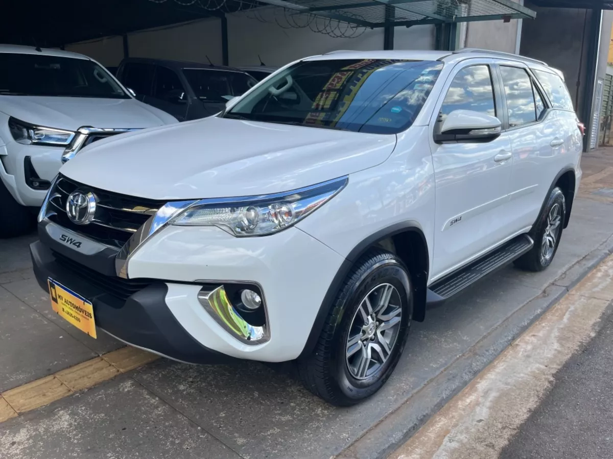 Toyota Hilux Sw4 Branco 2017