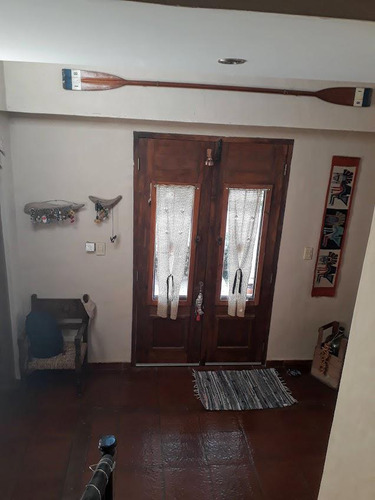 Hermosa Casa 5 Amb Con Piscina Sobre Lote De 980 M2 Barrio 2 Plantas Santa Rita
