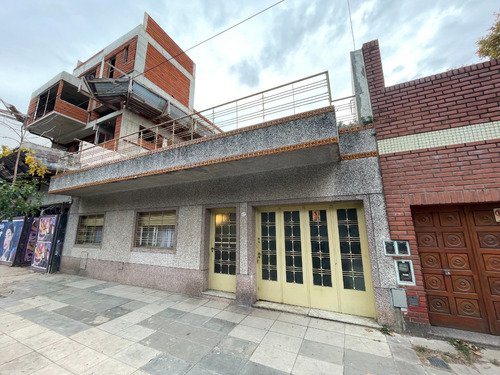 Retasado Casa 4 Ambientes Lote Propio Gran Terraza Quincho Villa Urquiza Venta