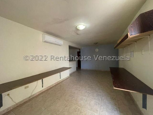 Imagen 5 de 9 de Casa Ubicada En La Puerta Maraven. Punto Fijo