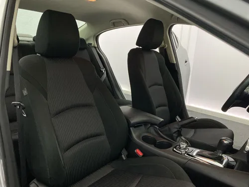 Mazda 3 2.0 Touring