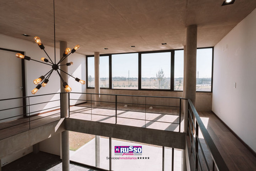 Venta Casa Barrio Cruz Del Sur San Vicente 4 Ambientes