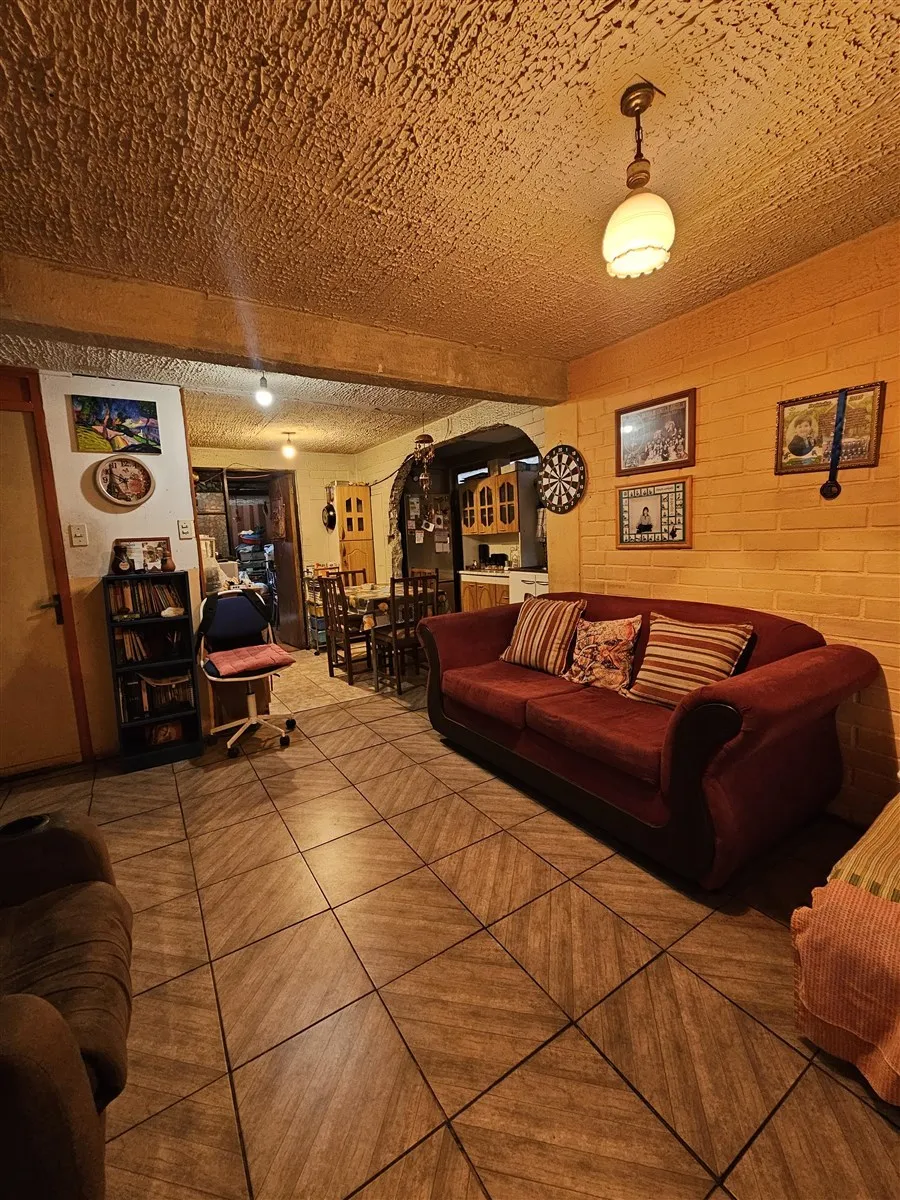 Imagen 2 de 12 de Se Vende Acogedora Casa 2 Pisos Con Local. E. Conectividad