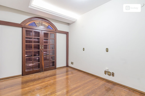 Imagem 11 de 15 de Aluguel De Casa Com 500m² E 6 Quartos - 28328