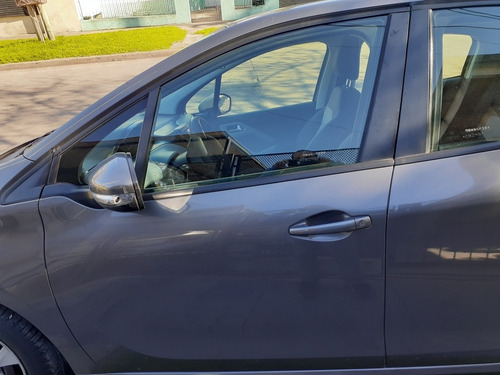 Imagen 7 de 13 de Peugeot 208 2014 1.5 Active