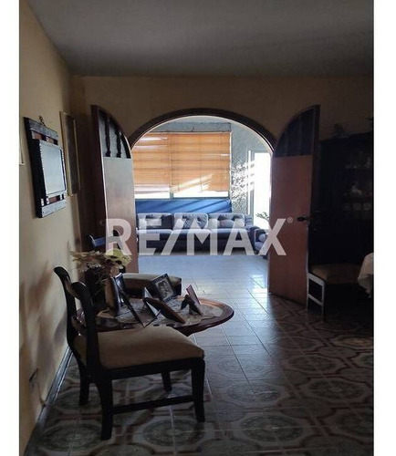 Imagen 12 de 13 de Se Vende Casa Quinta En La Urbanización Trigal Valencia