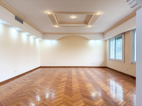 Casa En Alquiler, 4 Plantas, Jardín Y Pileta - Martínez
