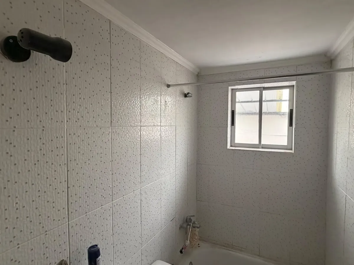 Imagen 5 de 13 de Se Arrienda Casa Recién Remodelada, Amplio Cobertizo,quincho