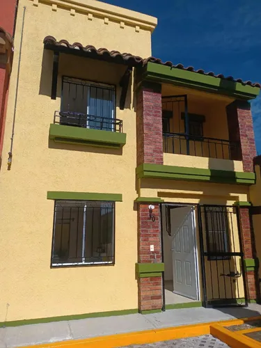 Casa 3 Recámaras 2 Baños En Privada