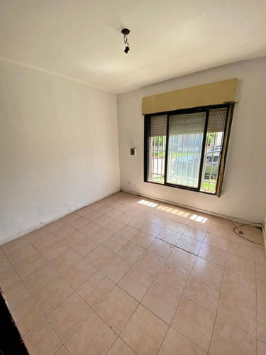 Imagen 5 de 11 de Oportunidad Casa Con Patio Y Garage
