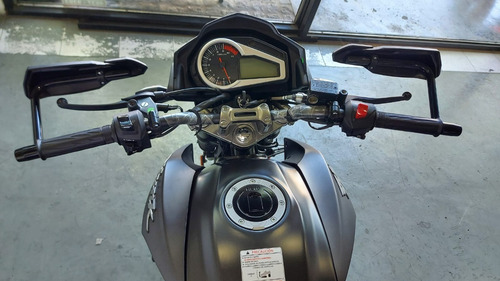Imagen 16 de 21 de Hero Hunk 190r 0km 2023 Fi Abs Financiada Ap Motos Ns200 Tvs