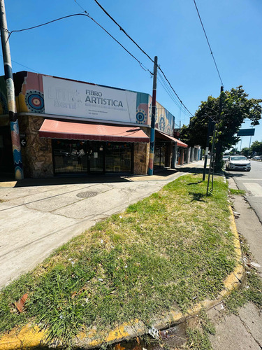 Alquiler Local Sobre Eva Perón Al 6500 Ochava. Esquina Fraga
