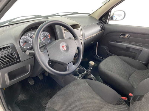 Fiat Siena Essence 1.6 16v