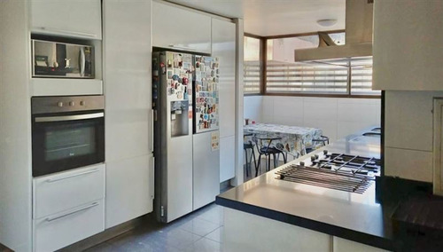 Imagen 4 de 12 de Depto En Venta Luis Thayer Ojeda 3 Dorm.