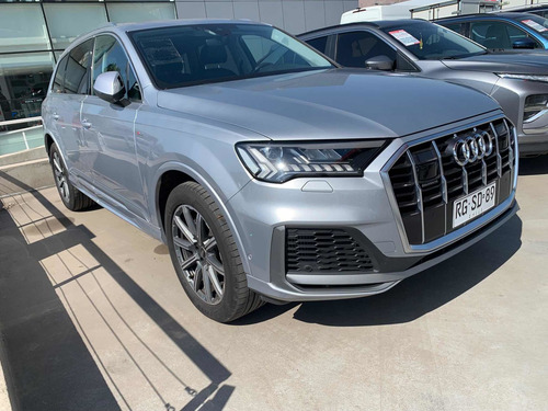 Imagen 4 de 24 de Audi New Q7 Sport 55 Tfsi V6 Mild Hybrid