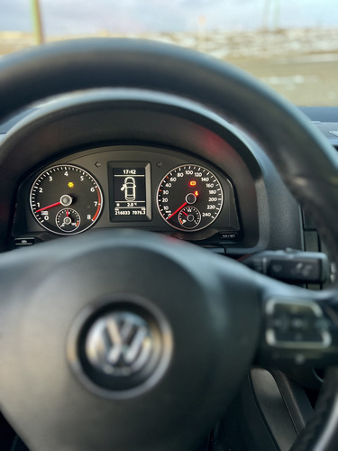 Volkswagen Vento 2.5 Luxury 170cv