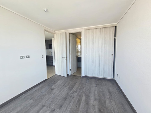 Arriendo Excelente Departamento Nuevo . Edificio Paradise