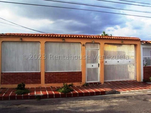 Casa En Venta  Anexo Por Terminar Nela 23-29578