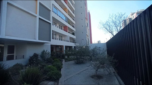 Departamento En Arriendo De 1 Dorm Plaza Zañartu, Ñuñoa