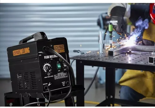 Soldadora Chicago Electric Welding Flux 125 120V Env o gratis