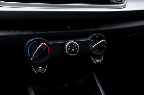 Kia Tonic Vibrant 1.6 At 4x2 2021